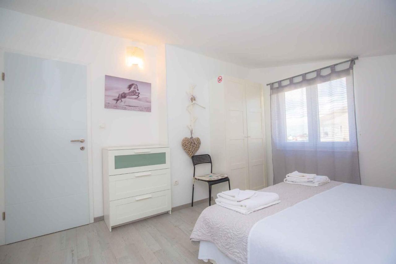 Apartments In Rogoznica 36019 Extérieur photo