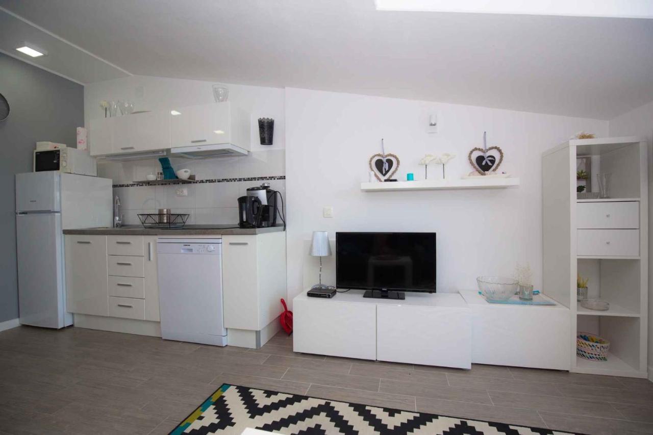 Apartments In Rogoznica 36019 Extérieur photo