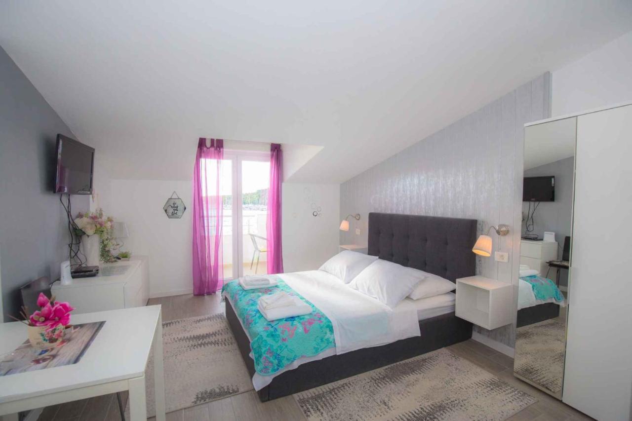 Apartments In Rogoznica 36019 Extérieur photo