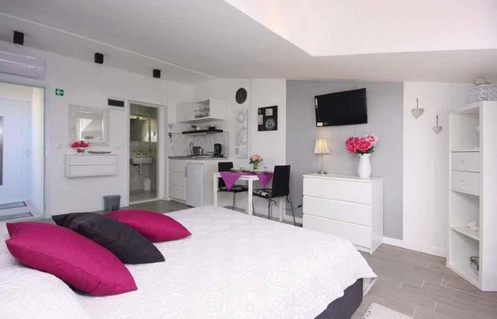 Apartments In Rogoznica 36019 Extérieur photo