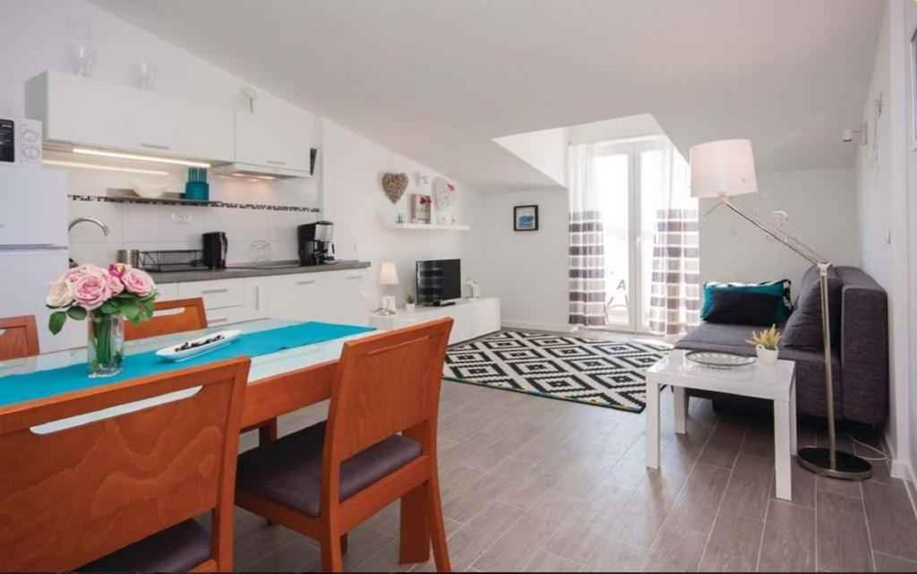 Apartments In Rogoznica 36019 Extérieur photo