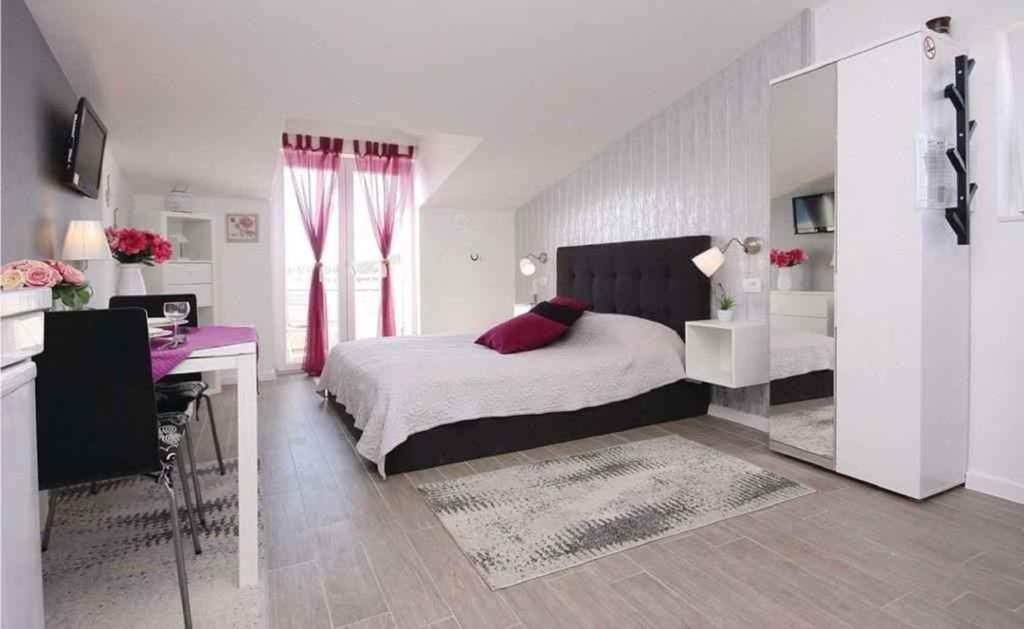 Apartments In Rogoznica 36019 Extérieur photo